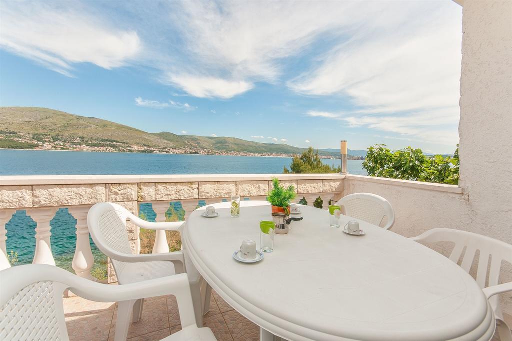 Apartments Natasa Trogir Exterior foto