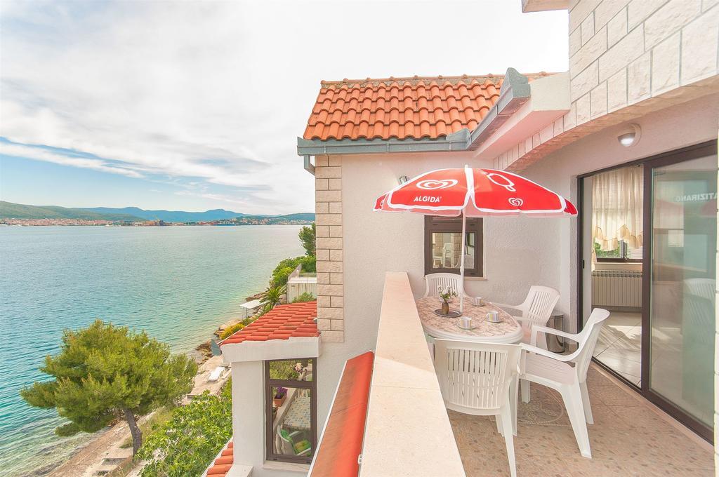 Apartments Natasa Trogir Exterior foto
