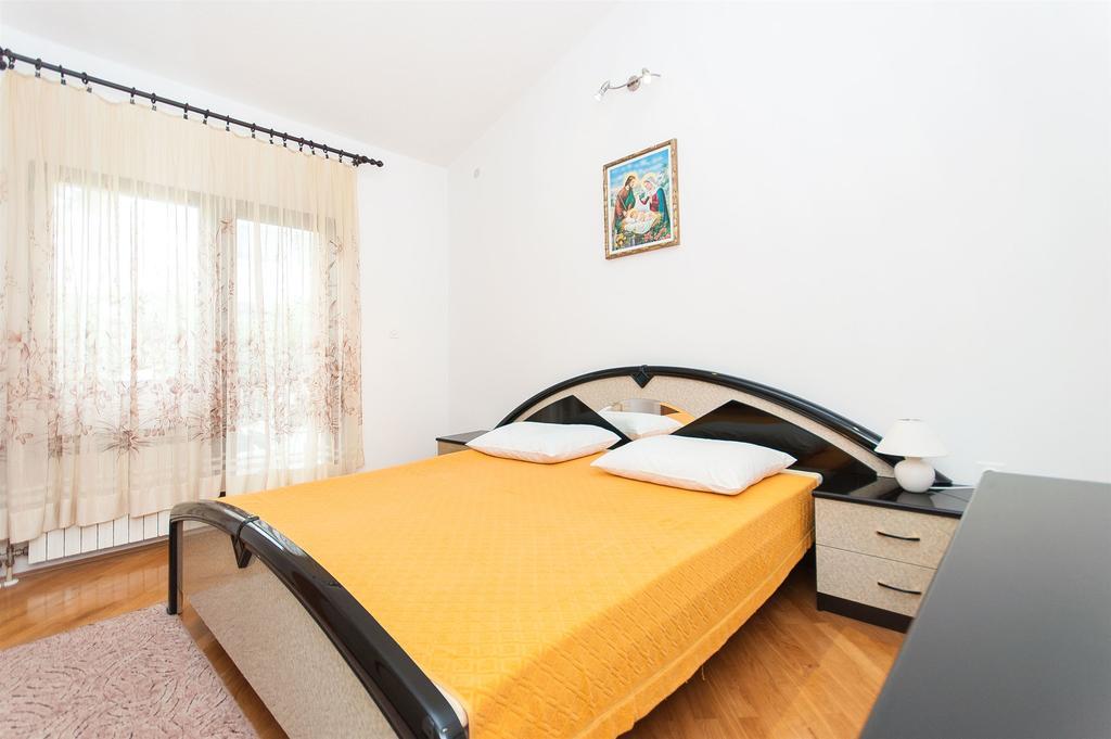 Apartments Natasa Trogir Exterior foto